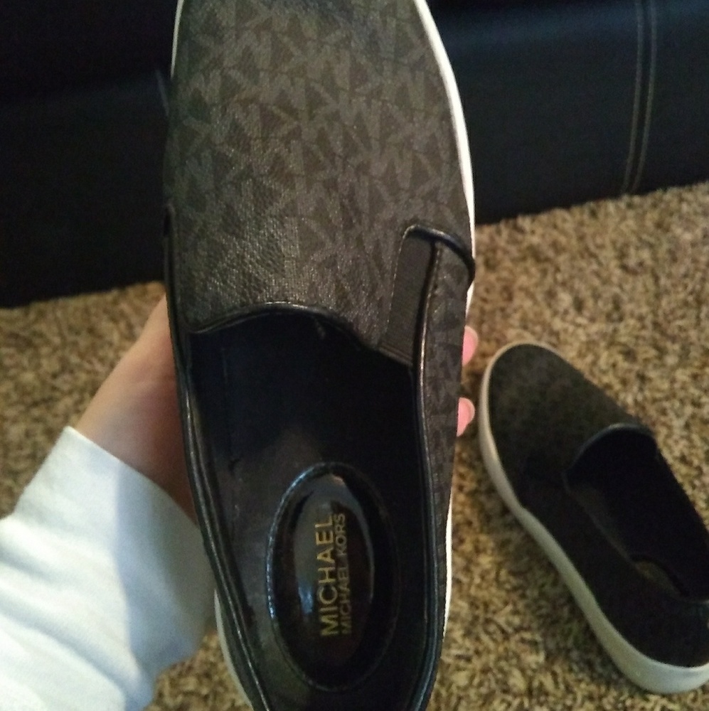 Michael Kors shoes - Picture 2 of 2